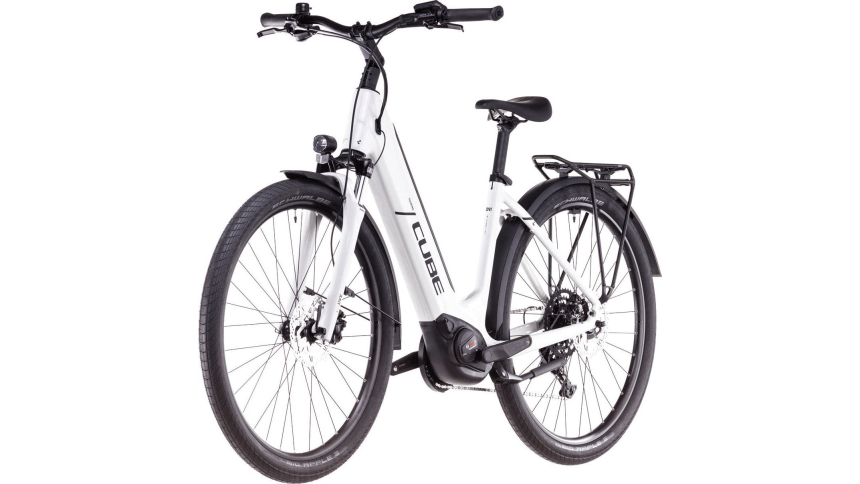 Vélo de Voyage Électrique Cube Touring Hybrid One 625 Easy Entry Shimano Cues 2025 Vélo de Voyage Électrique Cube Touring Hybrid One 625 Easy Entry Shimano Cues 2025