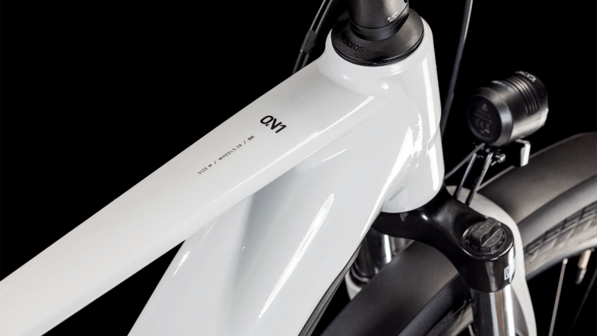 Vélo de Voyage Électrique Cube Touring Hybrid One 625 Shimano Cues 2025 Vélo de Voyage Électrique Cube Touring Hybrid One 625 Shimano Cues 2025