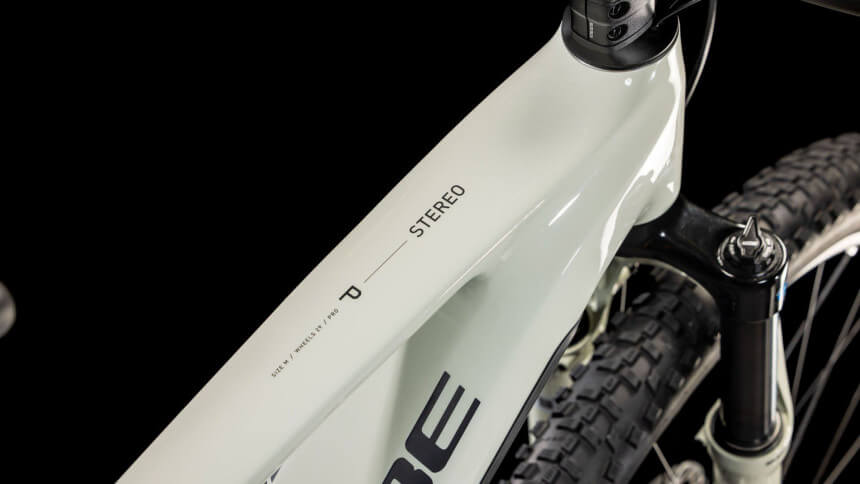 VTT Tout-Suspendu Cube Stereo Hybrid One22 Pro 800 29''/27.5'' 2025 VTT Tout-Suspendu Cube Stereo Hybrid One22 Pro 800 29''/27.5'' 2025